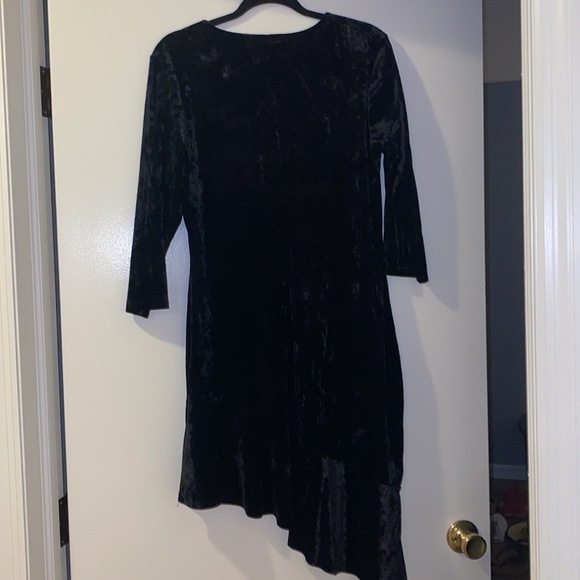 Black crushed velvet mini dress - Picture 4 of 4